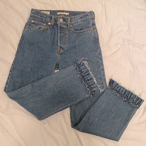 Levi’s Wedgie Straight Jeans with Ruffle Hem